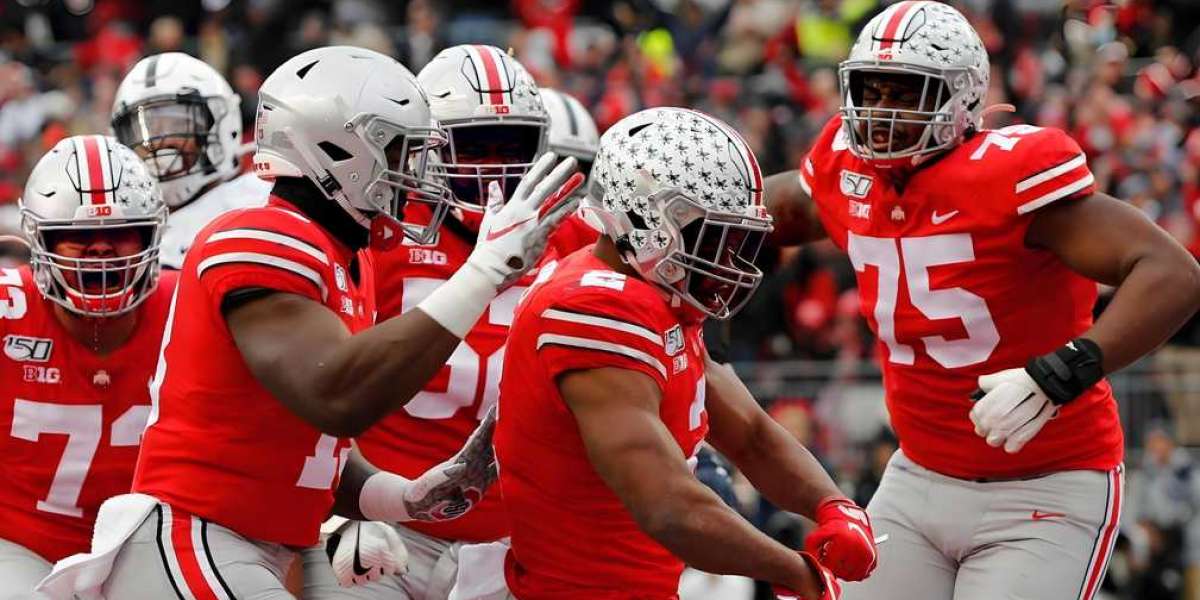 Earning coins fast in College Football 26 Ultimate Team doesn't