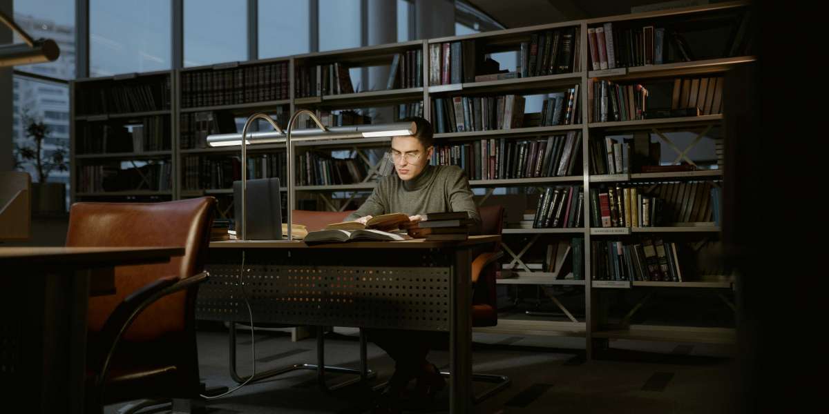 Why Picking the Right SAT Course is Crucial for Dubai Students