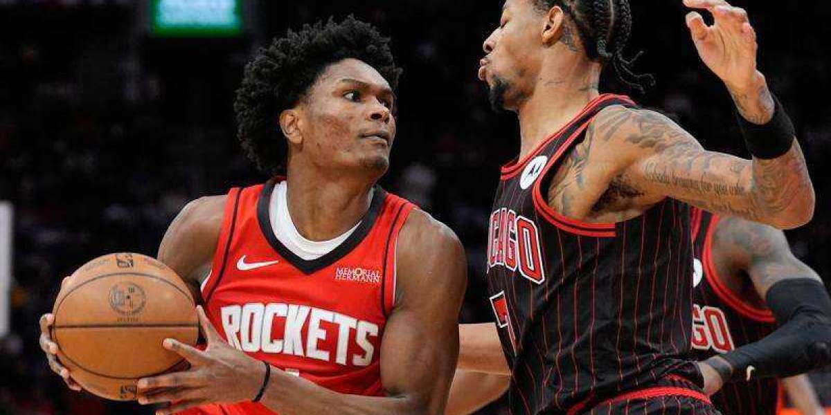 Rockets rout Nets 137-109