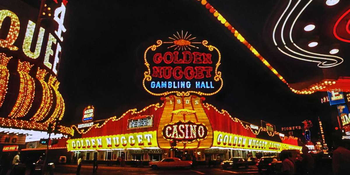 Cryptocurrency and Online Casinos: Analyzing the Impact of Digital Currency on Security, Bonuses, and Player Engagement